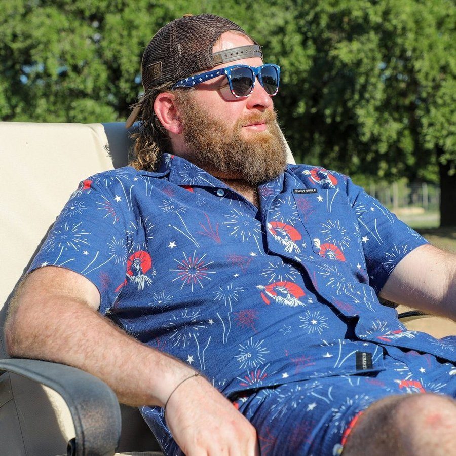 Getaway Toast Of Freedom Button Down - Navy